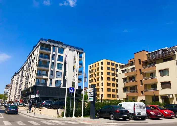 Grand Saharov * 瓦爾納