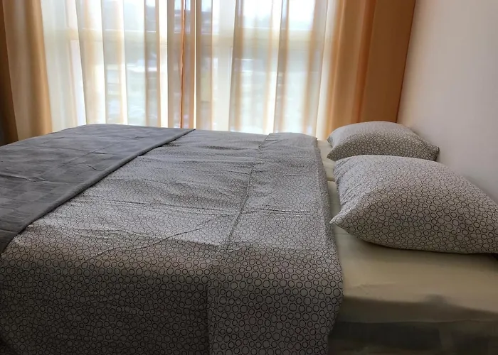 Grand Saharov Apartment Varna